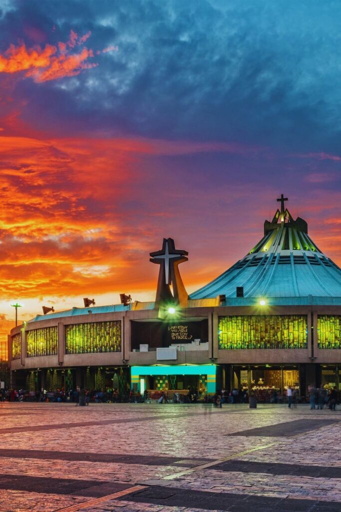 Basilica de Guadalupe: Mexico's Iconic Spiritual Haven