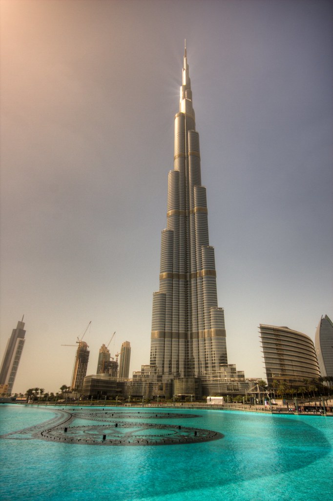Burj Khalifa famous building in dubai