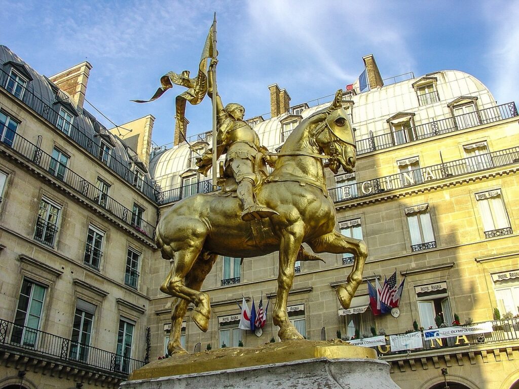 Joan of Arc famous statue female