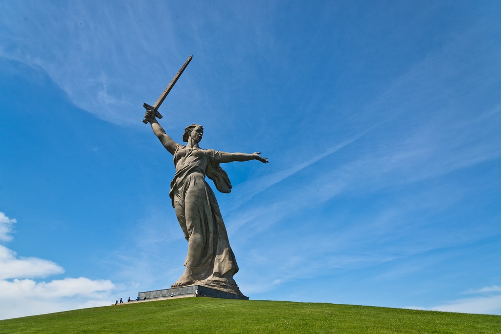 Motherland Calls famous female statue