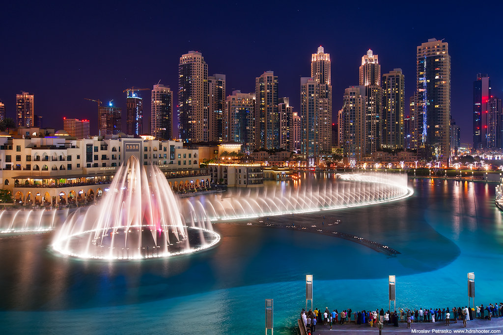 The Dubai Fountain famous dubai buildings